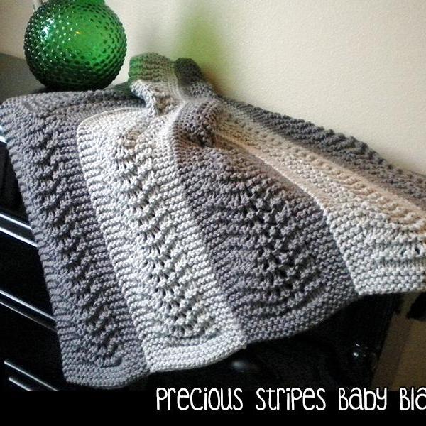 Sock Monkey Hooded Blanket Knitting Pattern on Luulla